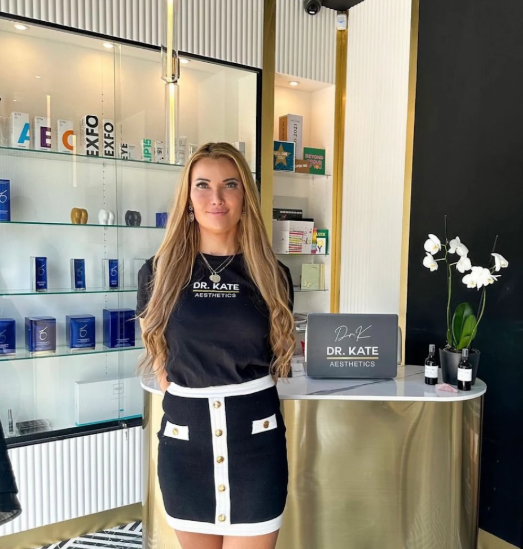 The Dr Kate Signature Approach: Beauty, Balance, and Bespoke Care